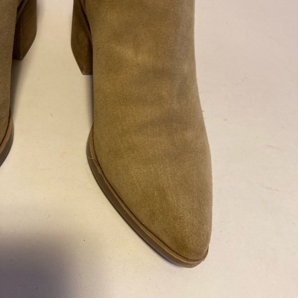 Steve Madden Cream Suede Point Toe Ankle Boots size 7 - Picture 14 of 16